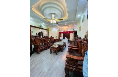PHÂN LÔ VĂN QUÁN THANG MÁY 6 TẦNG VỈA HÈ KD 60M 7.5TỶ